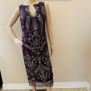 Elegant Embroidered Sleeveless Midi Dress in Deep Purple